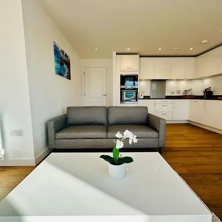 Stylish Apartment In Zone 2 London Exterior photo